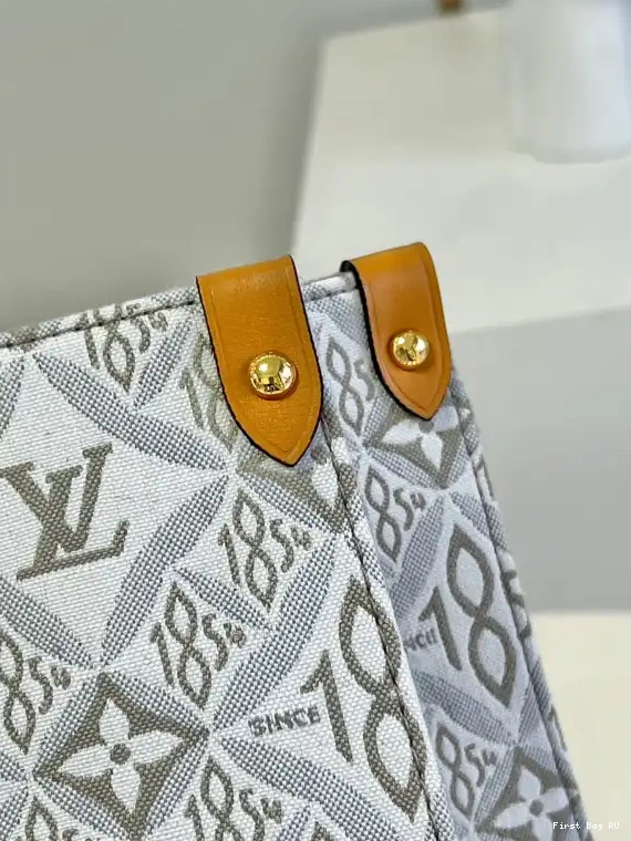 First bag ru VUITTON LOUIS GM ONTHEGO 0702